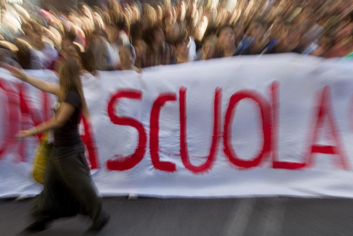 Precari della scuola di Fiumicino in sciopero contro la beffa del sindaco Montino